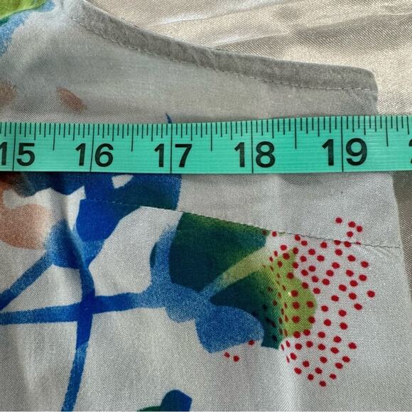 Volcom Medium Tank Skipping Stones - Picture 8 of 11